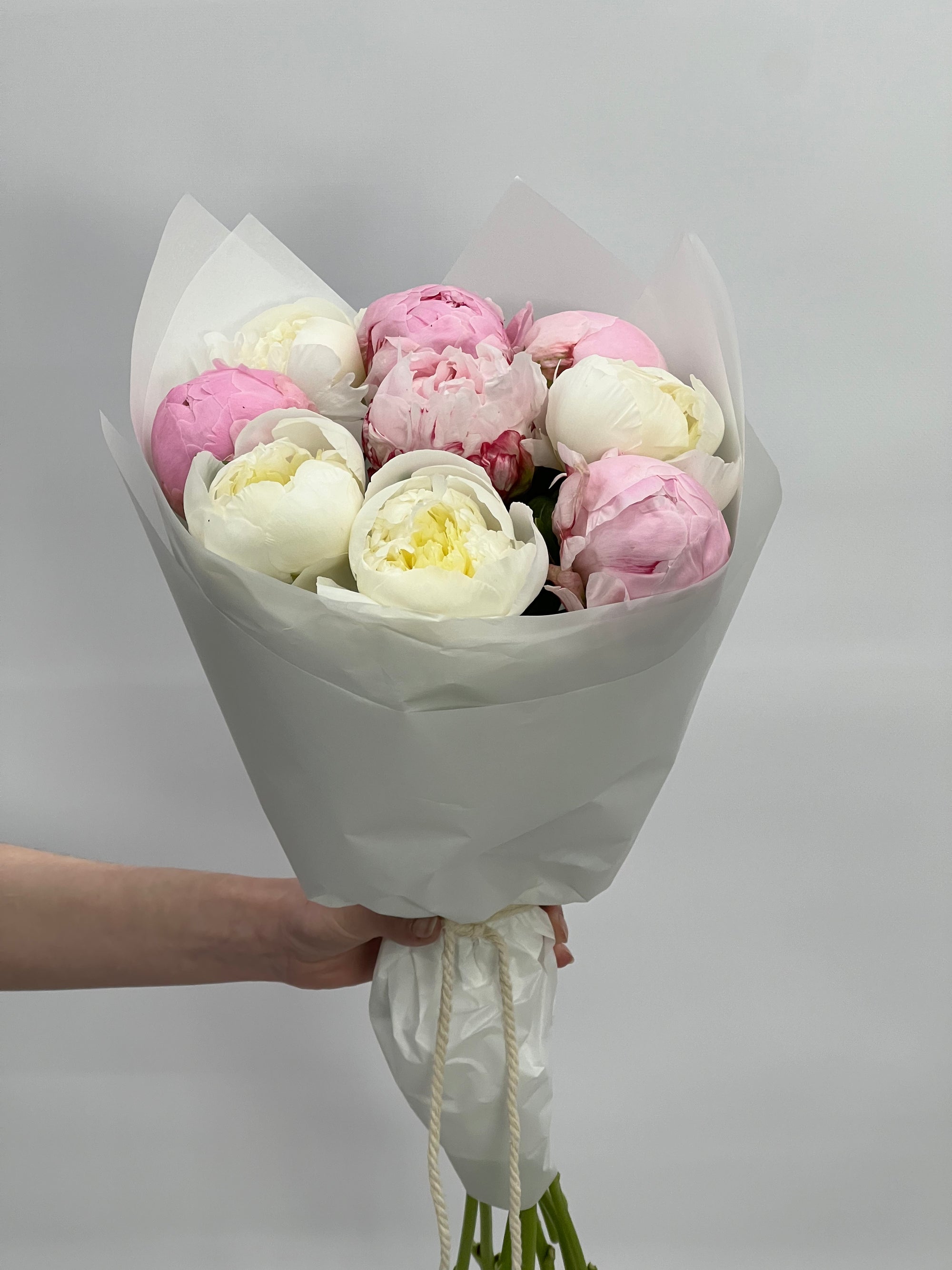 Bouquet de pivoines blanches et roses "French Toast"